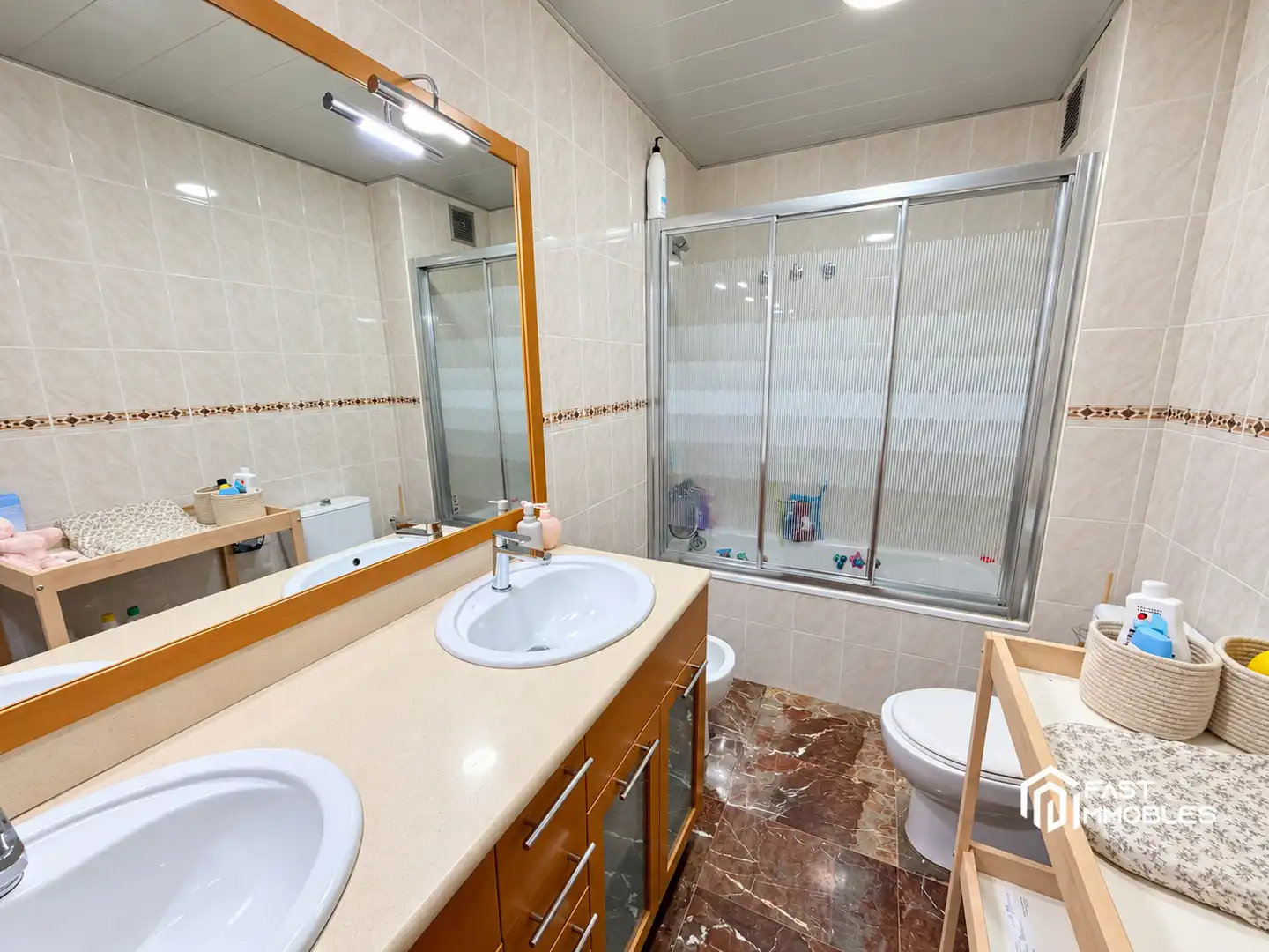 Bathroom of Flat for sale in Ponent