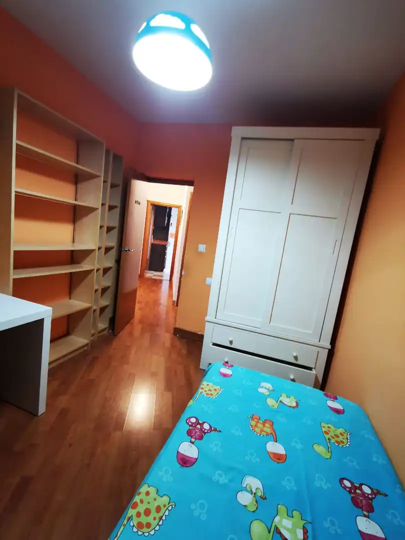Piso en venta en Jaén con Aire acondicionado, Parquet y Amueblado