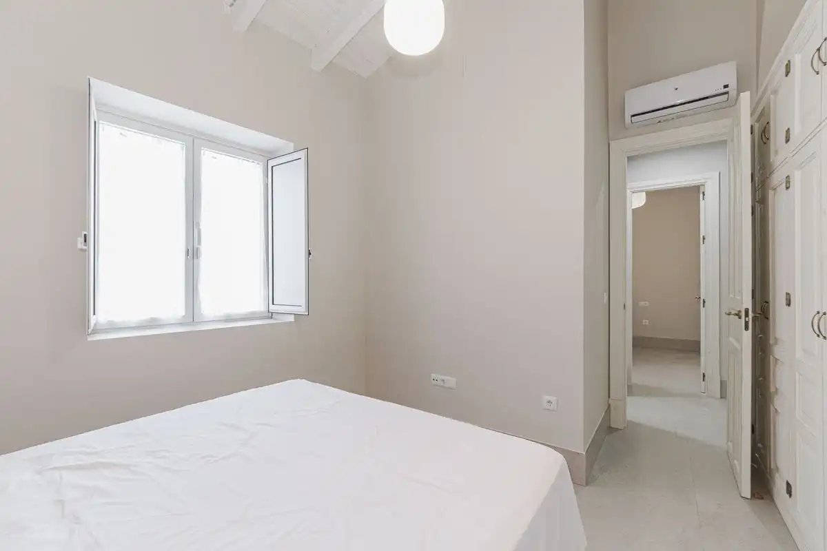 Bedroom of Flat for sale in Utrera  with Heating, Terrace and Furnished