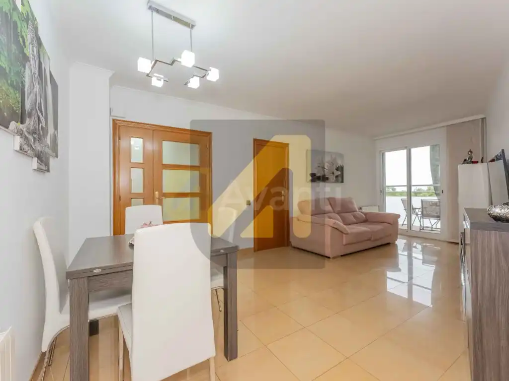 Appartement compact avec ascenseur à vendre à Calle Lleialtat