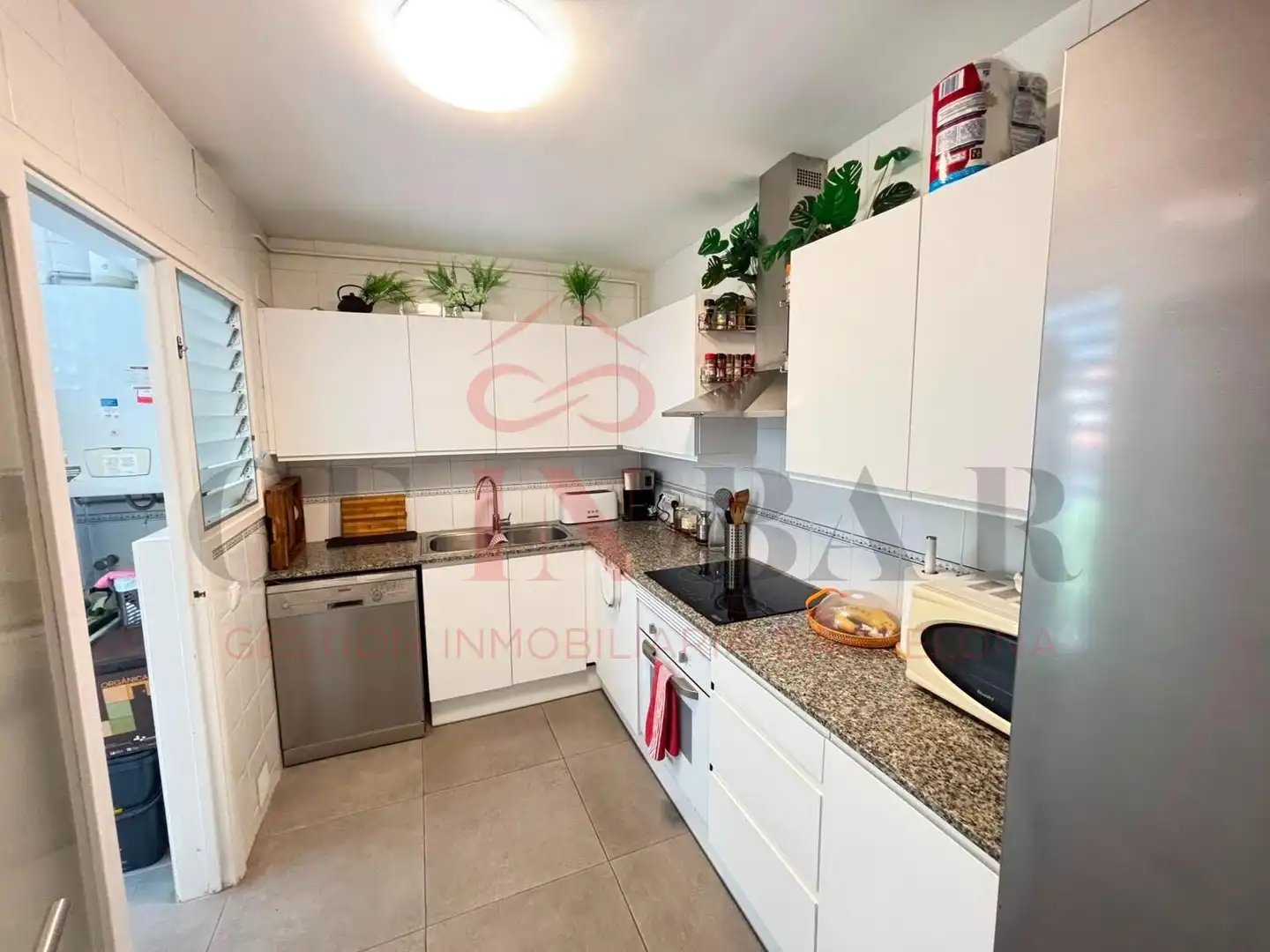 Cuina de Àtic en venda en Sant Andreu de Llavaneres amb Aire condicionat, Calefacció i Jardí privat