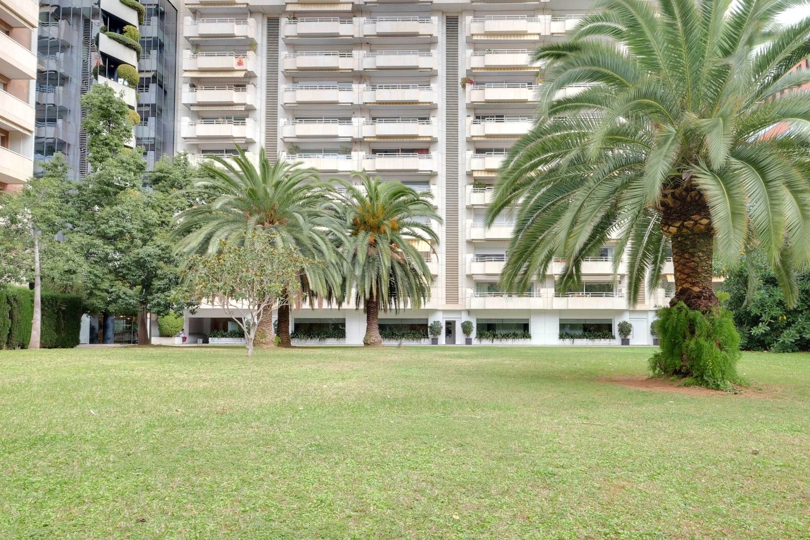 Vista exterior de Piso en venta en  Barcelona Capital con Aire acondicionado y Terraza