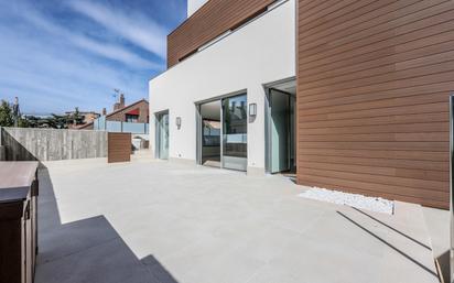 Terrace of Single-family semi-detached for sale in  Madrid Capital