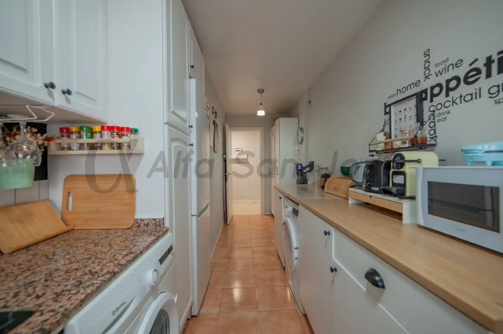 Cocina de Piso en venta en La Rinconada con Aire acondicionado