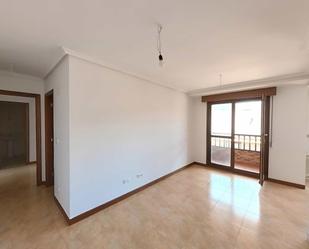 Bedroom of Flat for sale in Hazas de Cesto  with Heating and Terrace