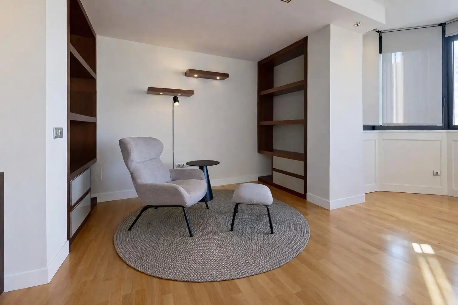 Living room of Flat for rent in Santa Cruz de Tenerife  with Air Conditioner, Heating and Storage room