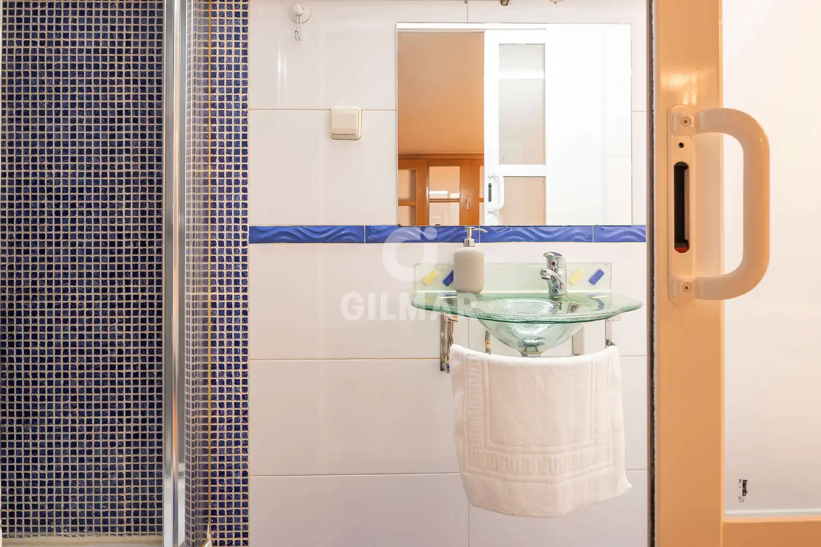 Bathroom of Flat for sale in Madrid  with Heating