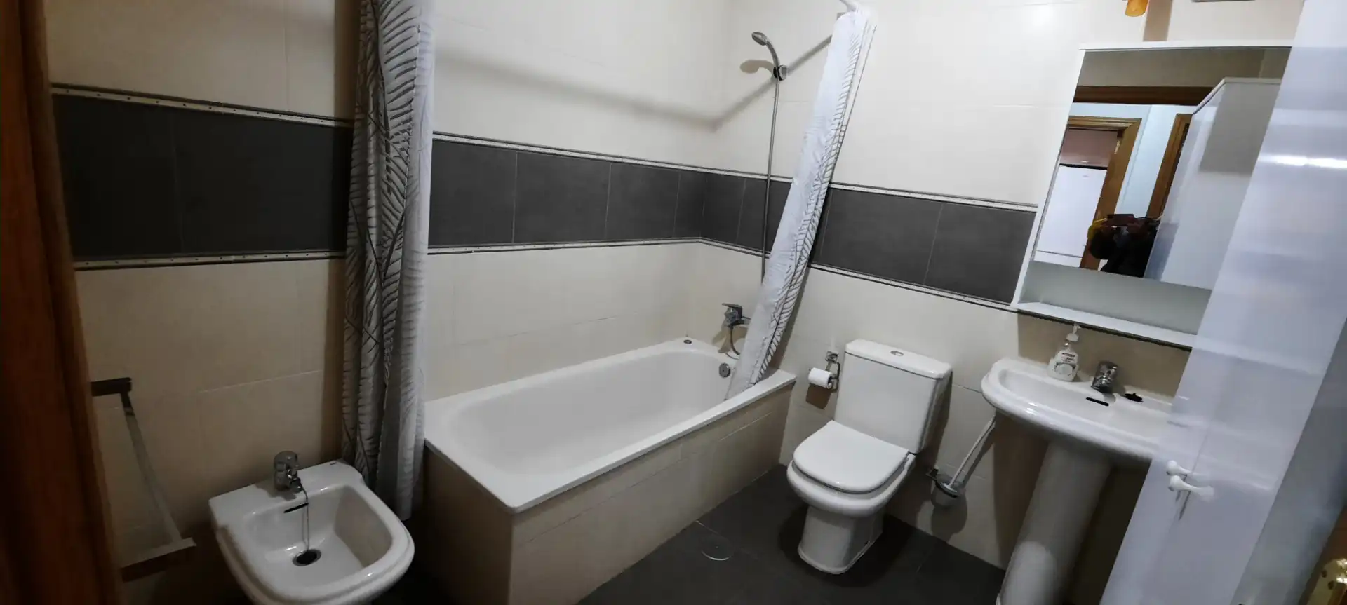 Badezimmer von Wohnung zur Miete in Lucena mit Klimaanlage, Heizung und Abstellraum