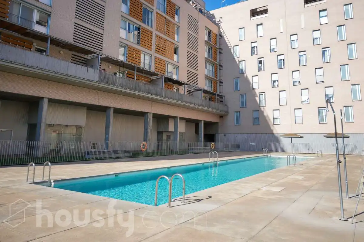 Piscina de Pis en venda en Madrid amb Calefacció, Traster i Piscina comunitària