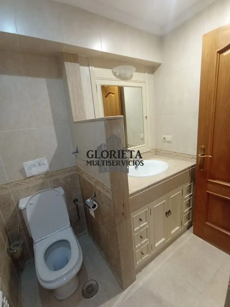 Baño de Casa adosada en venta en Baiona con Calefacción, Parquet y Terraza