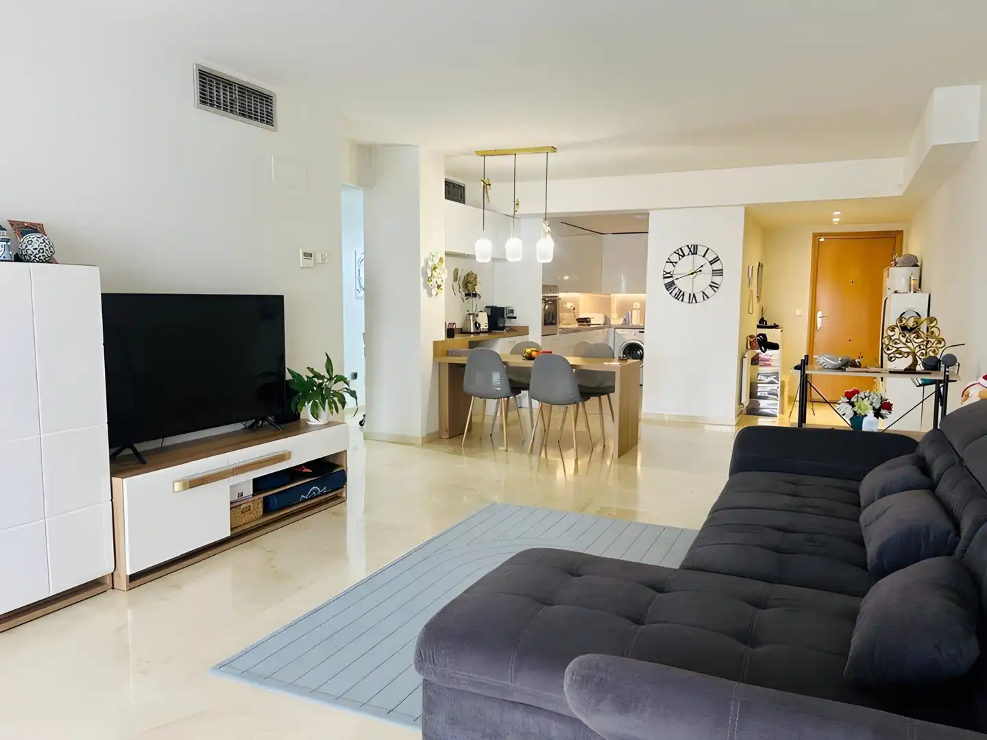 Apartment with pool for sale in San Pedro de Alcántara