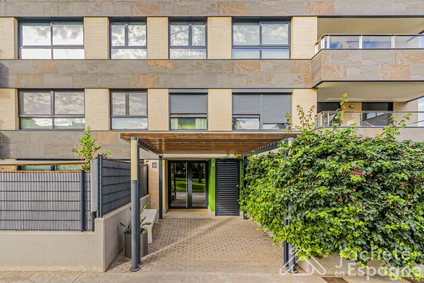Exterior view of Flat for sale in Rocafort  with Air Conditioner and Terrace