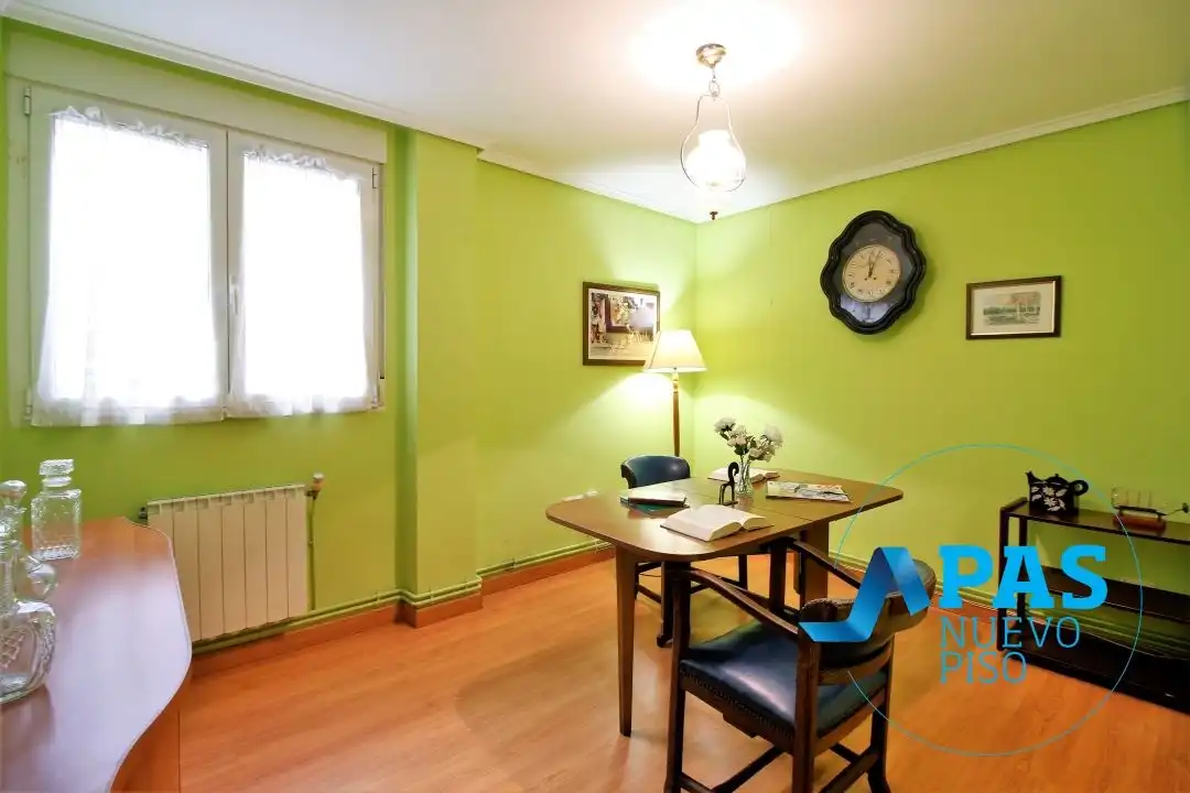 Comedor de Piso en venta en Santander con Calefacción