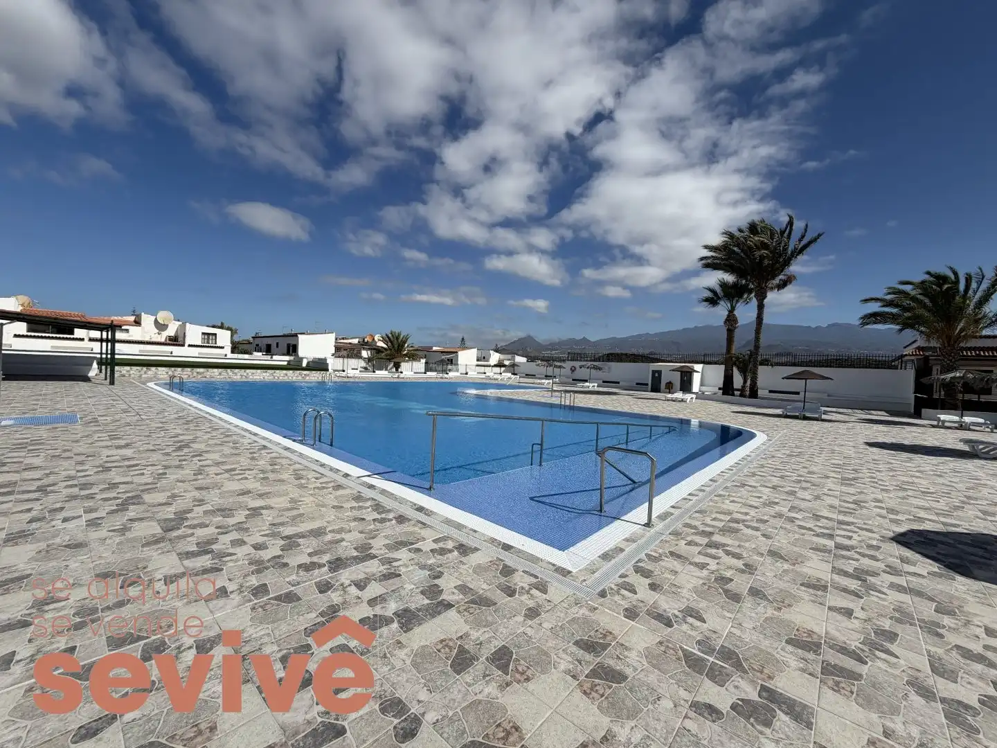Piscina de Pis en venda en Arona amb Aire condicionat, Terrassa i Piscina