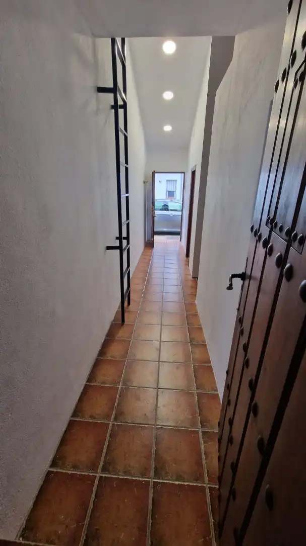 House with pool for sale in Calle de la Cruz Dorada, imagen 8