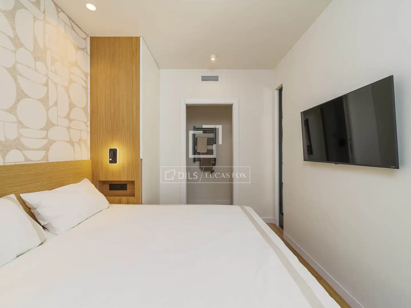Bedroom of Flat for sale in Barcelona  with Air Conditioner, Heating and Parquet flooring