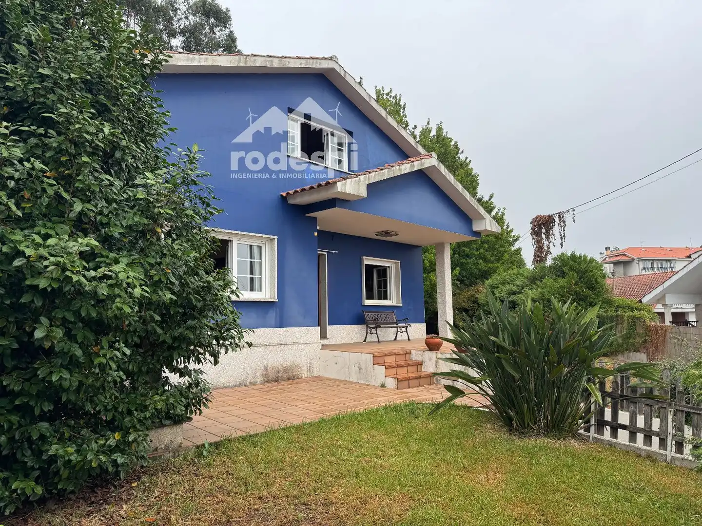 Außenansicht von Haus oder Chalet zum Verkauf in Sanxenxo mit Heizung, Abstellraum und Möbliert