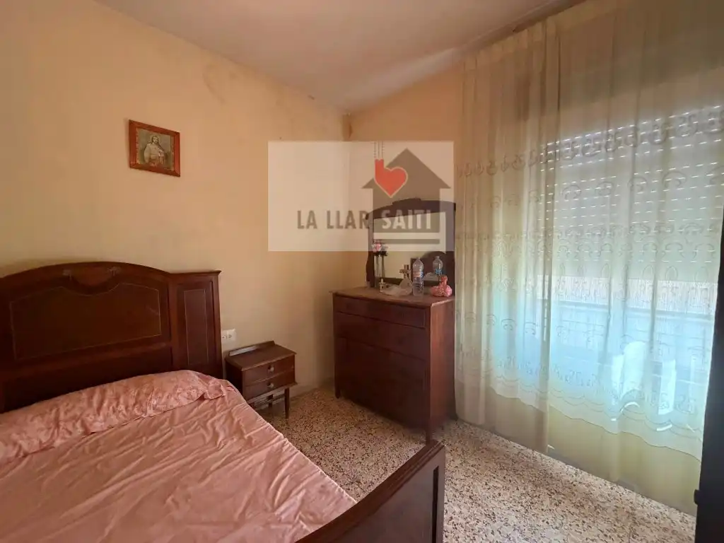 Dormitori de Casa o xalet en venda en Llocnou d'En Fenollet