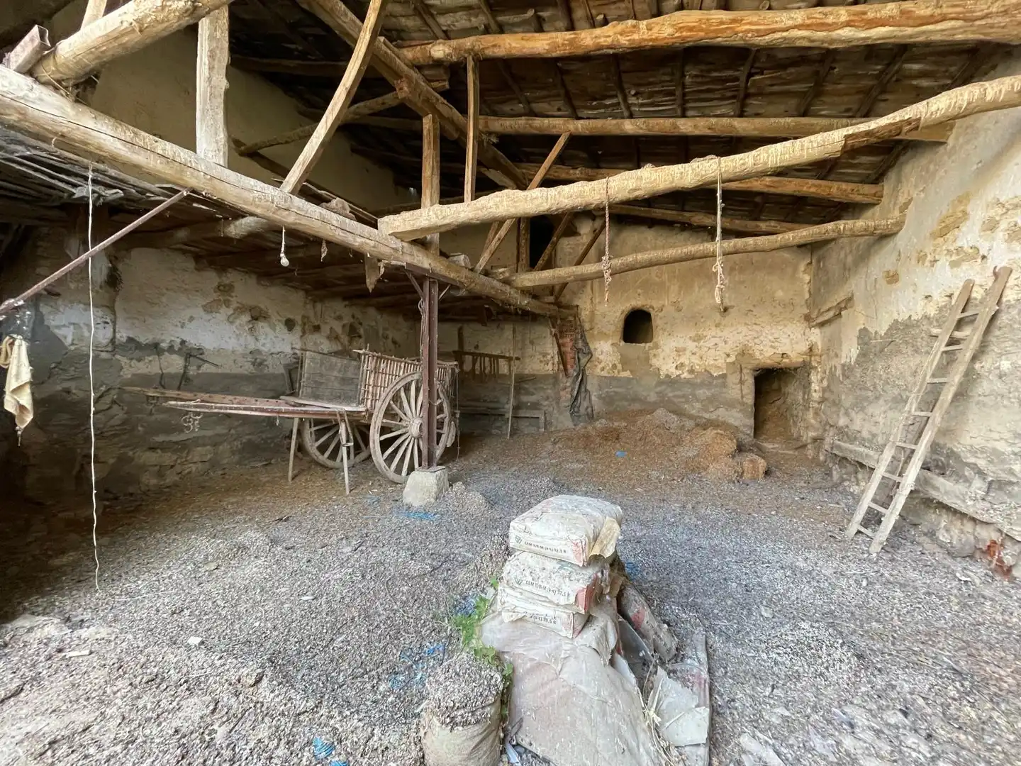 Finca rústica en venda en Tiedra amb Jardí privat i Traster