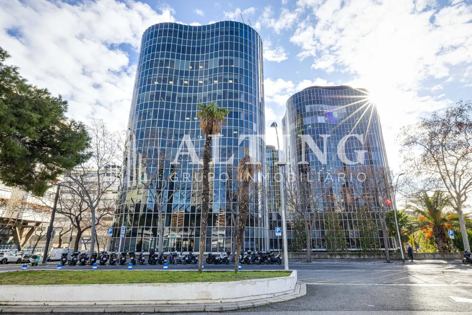 Vista exterior de Garatge en venda en Barcelona