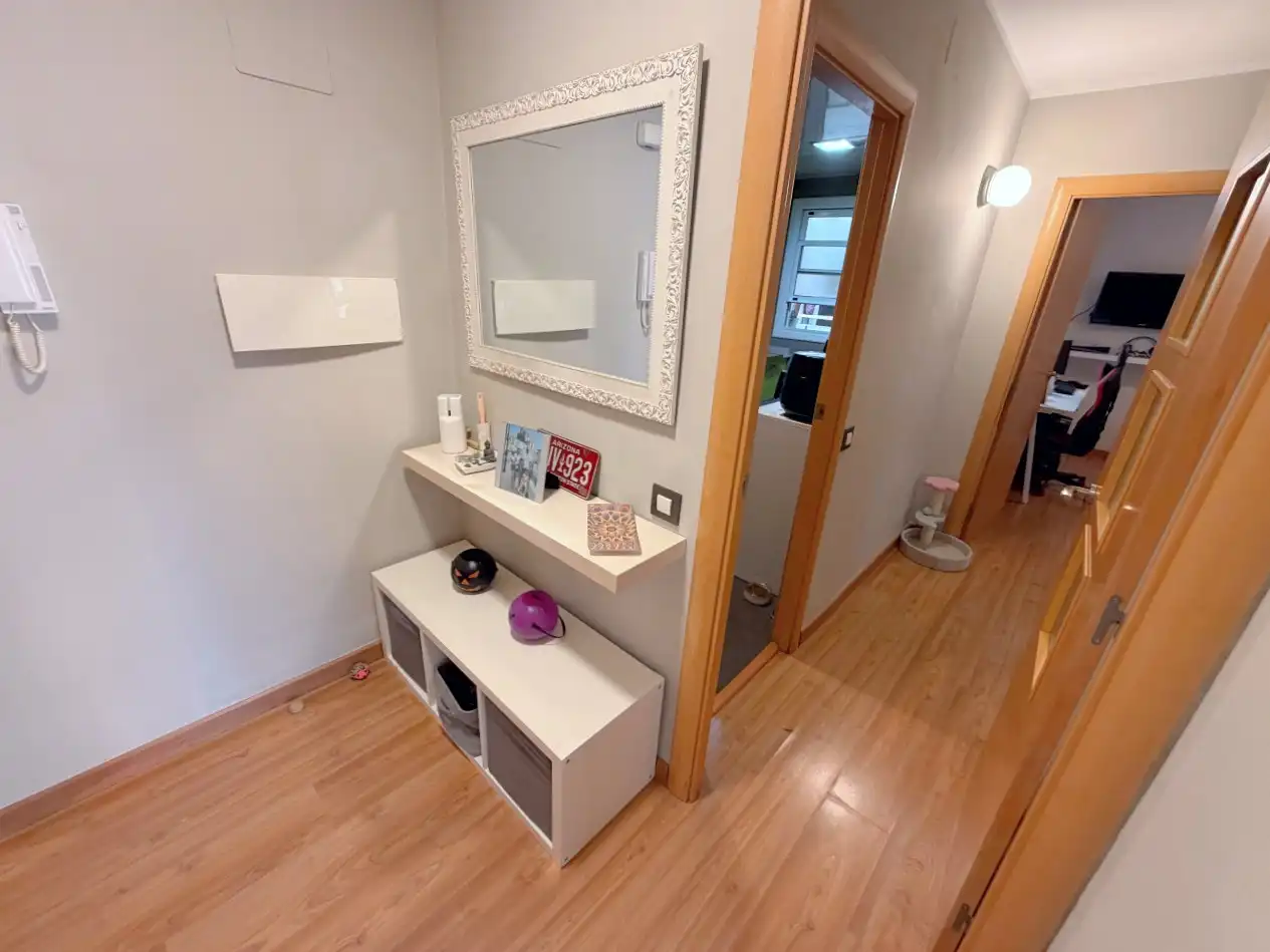 Flat for sale in Sagnier - Plaça de Catalunya