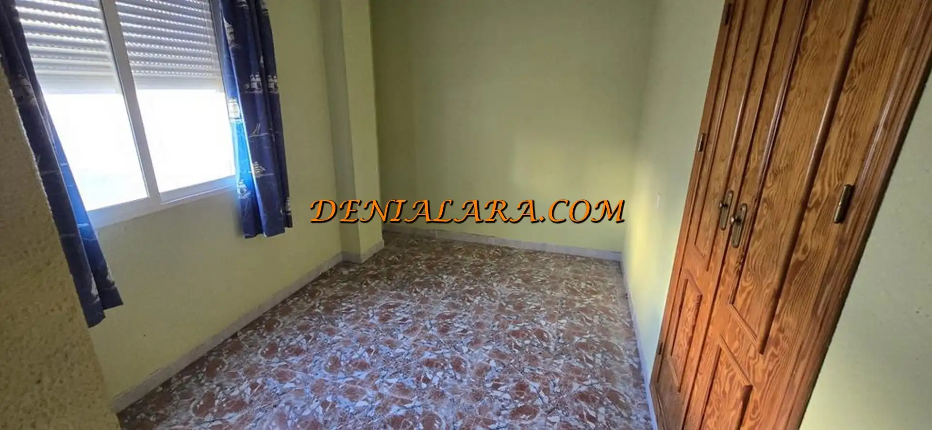 Habitación de Piso en venta en Dénia con Calefacción, Trastero y Balcón