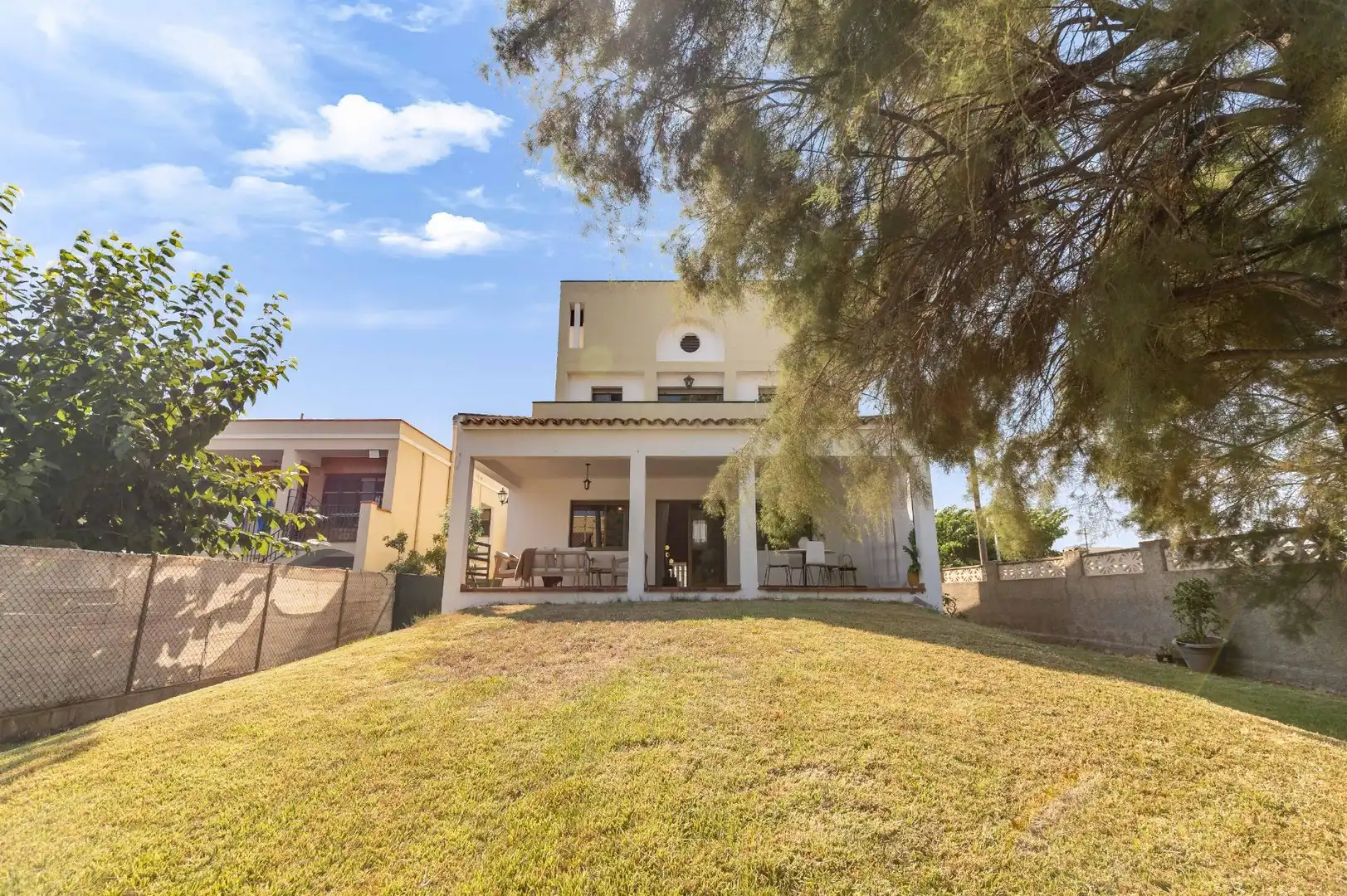 Vista exterior de Casa o chalet en venta en Almazora / Almassora con Jardín privado, Terraza y Trastero