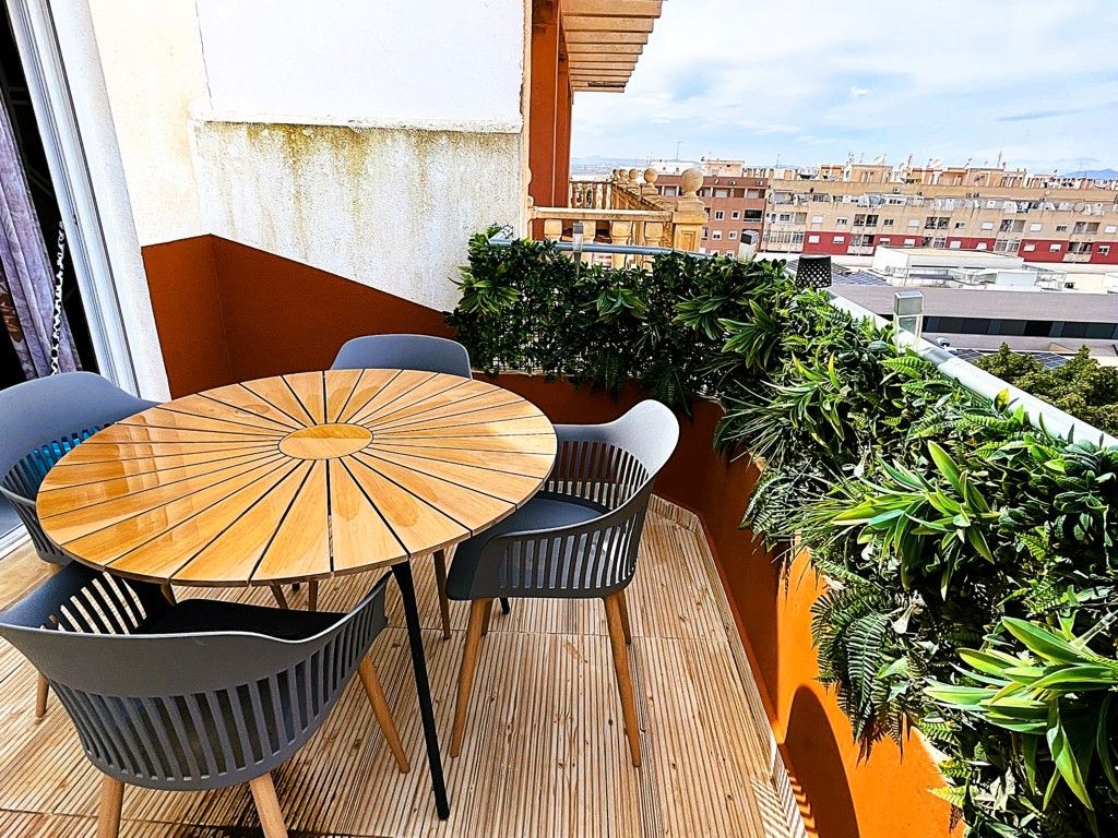 Terrace of Attic for sale in Torrevieja  with Terrace and Furnished