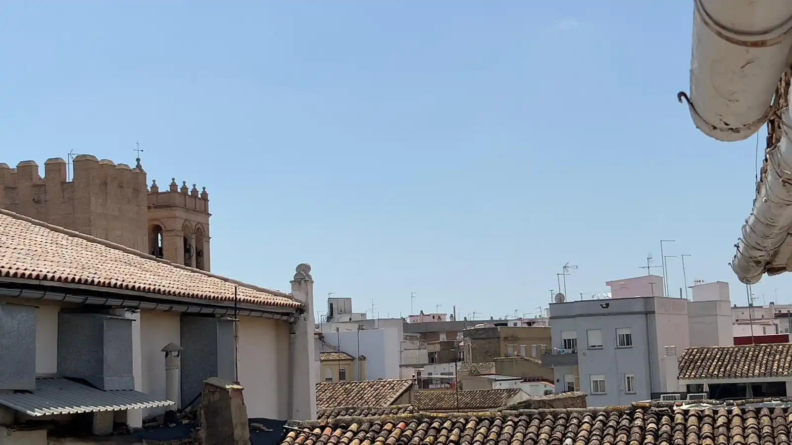 Vista exterior de Casa o chalet en venta en Alaquàs con Terraza, Trastero y Balcón