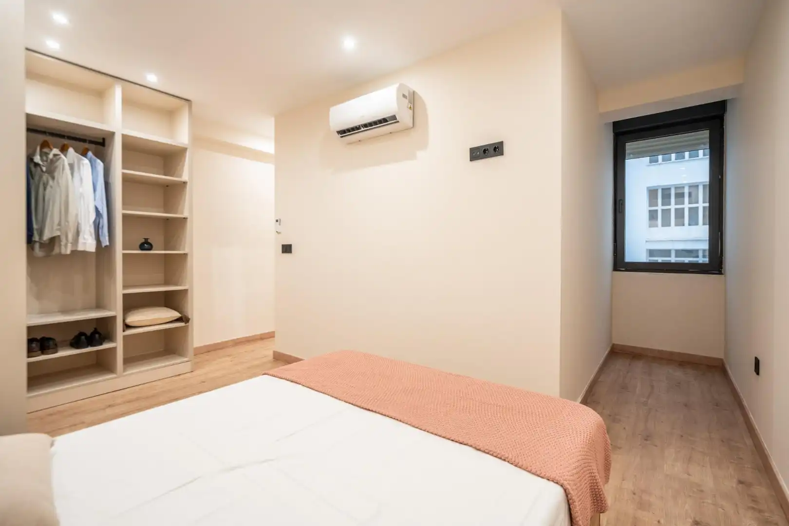 Habitación de Piso en venta en Granada con Aire acondicionado, Calefacción y Amueblado