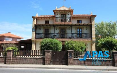 Exterior view of House or chalet for sale in Santander  with Private garden, Parquet flooring and Terrace