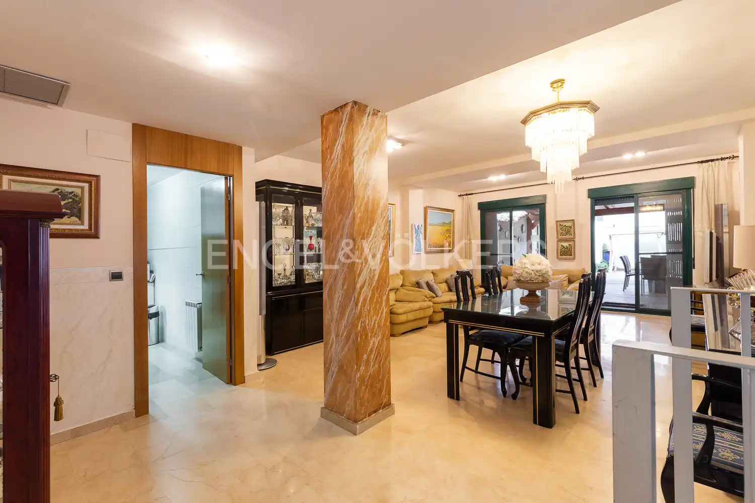 Casa adosada en venta en Valencia con Aire acondicionado, Calefacción y Jardín privado