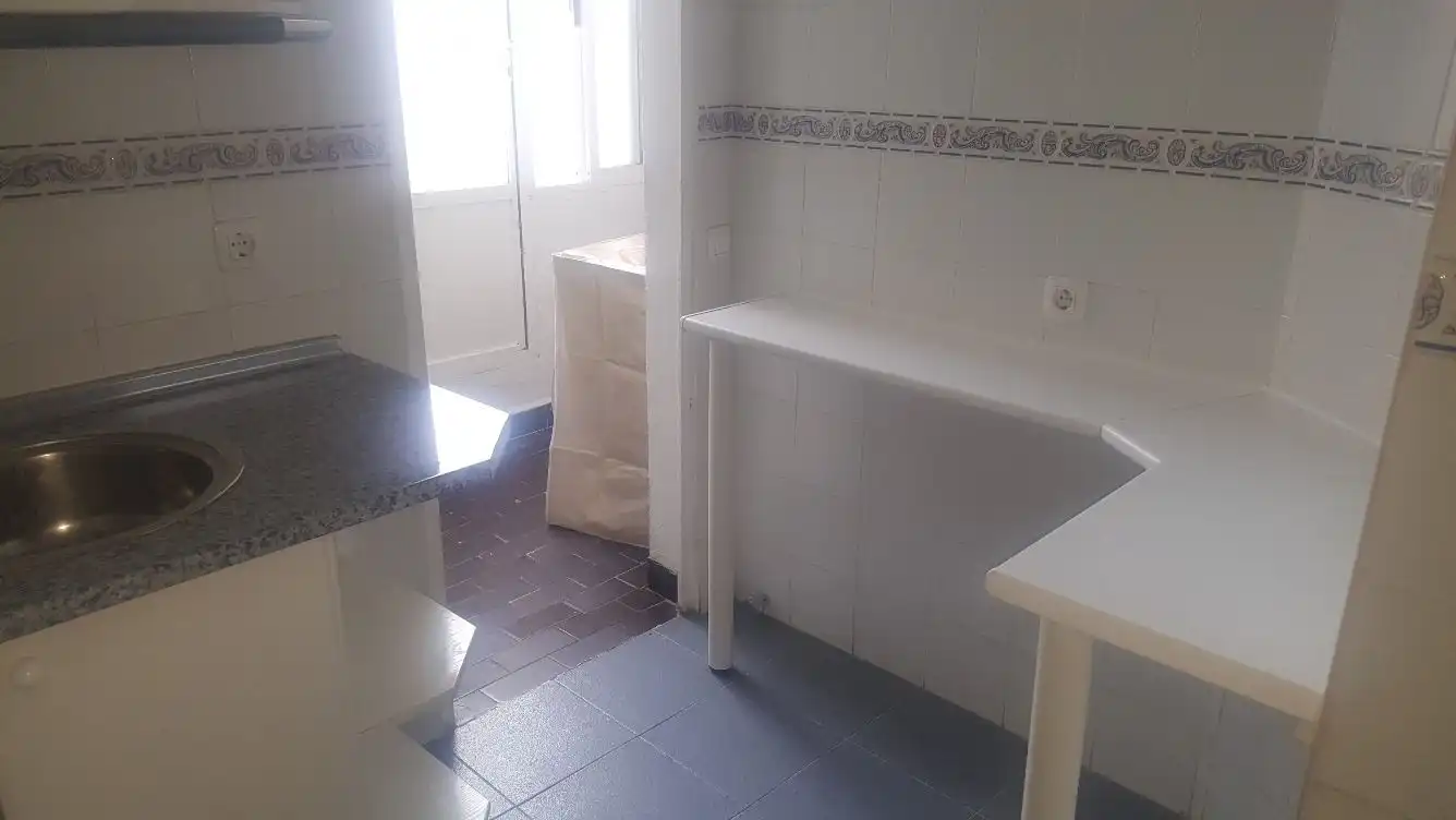 Küche von Wohnung zur Miete in Badajoz mit Klimaanlage, Heizung und Terrasse