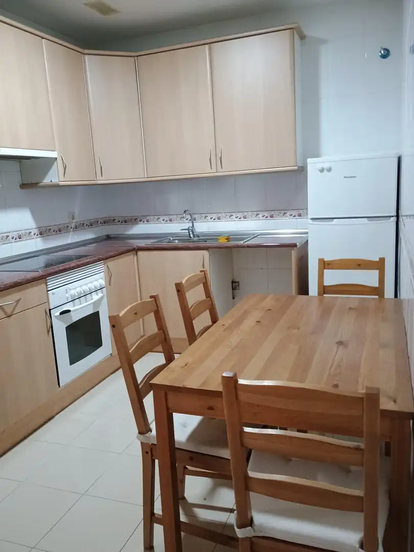 Cocina de Piso de alquiler en Zaragoza con Balcón