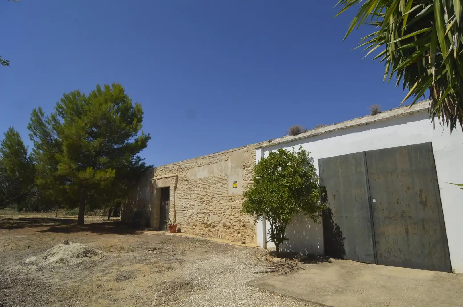 Casa rústica amb jardí en venda a Marchena, imagen 4
