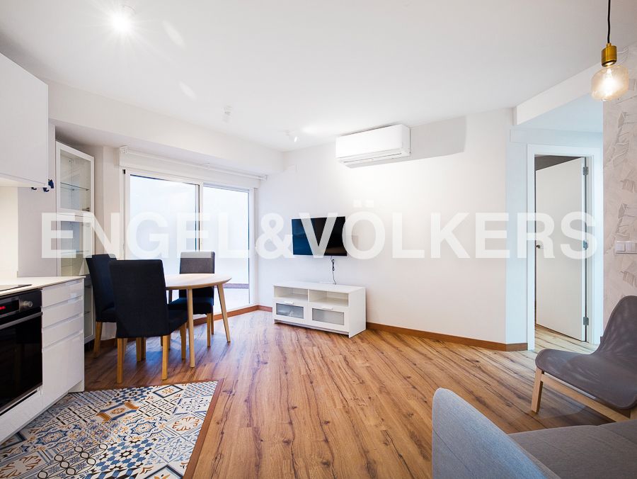 Sala d'estar de Apartament de lloguer en  Valencia Capital amb Aire condicionat, Calefacció i Parquet