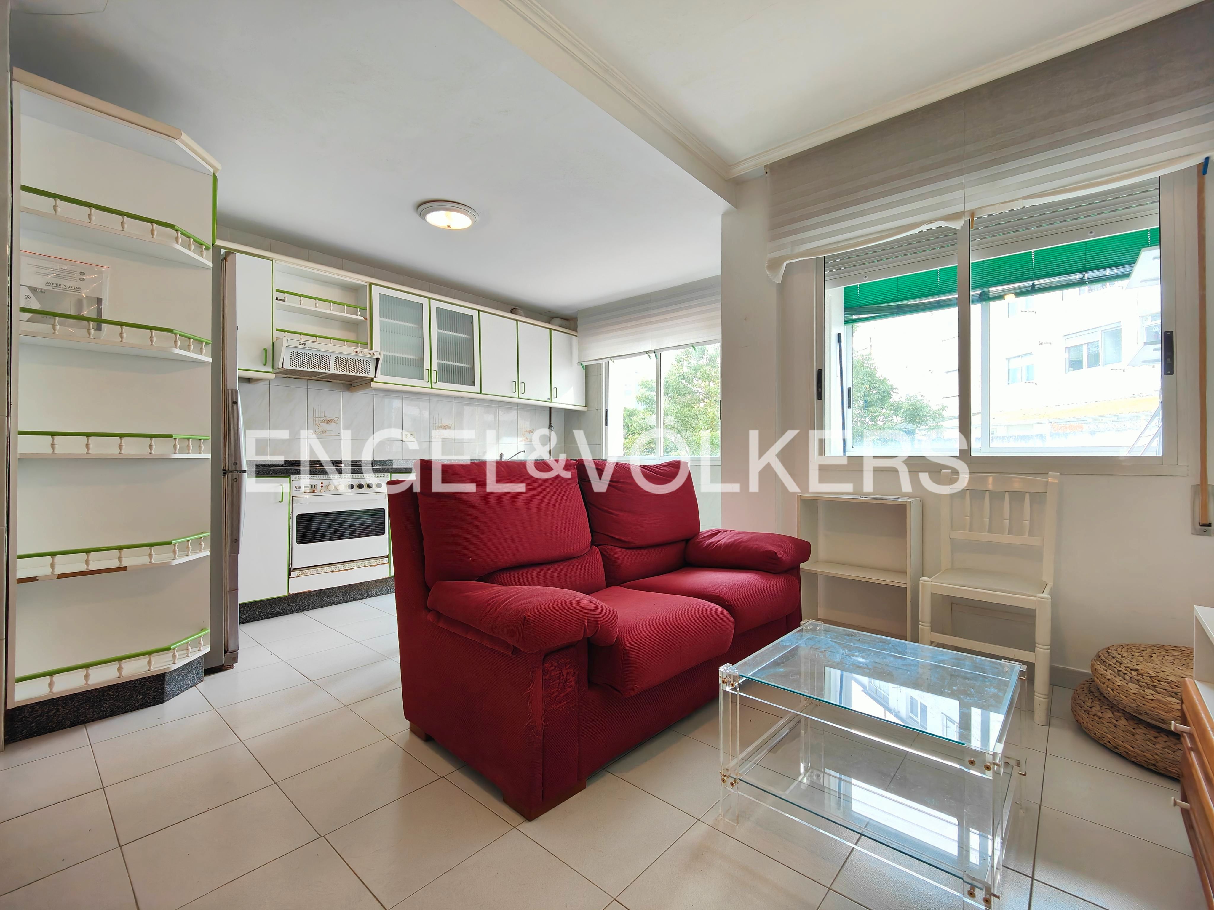 Sala d'estar de Apartament en venda en O Grove   amb Calefacció i Traster