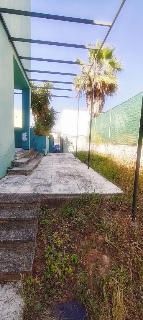 Terrassa de Casa o xalet en venda en Espartinas amb Aire condicionat, Jardí privat i Terrassa