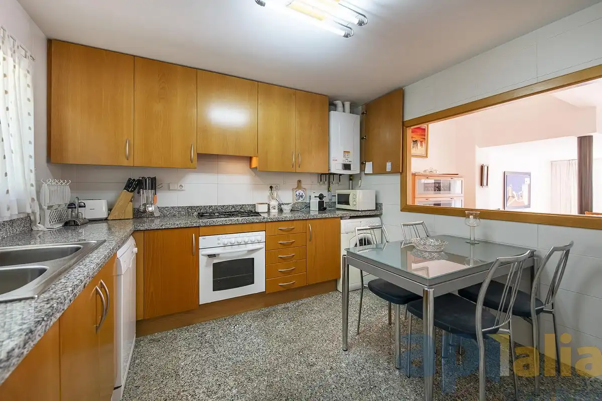 Cocina de Casa adosada en venta en Sant Feliu de Guíxols con Calefacción, Jardín privado y Terraza