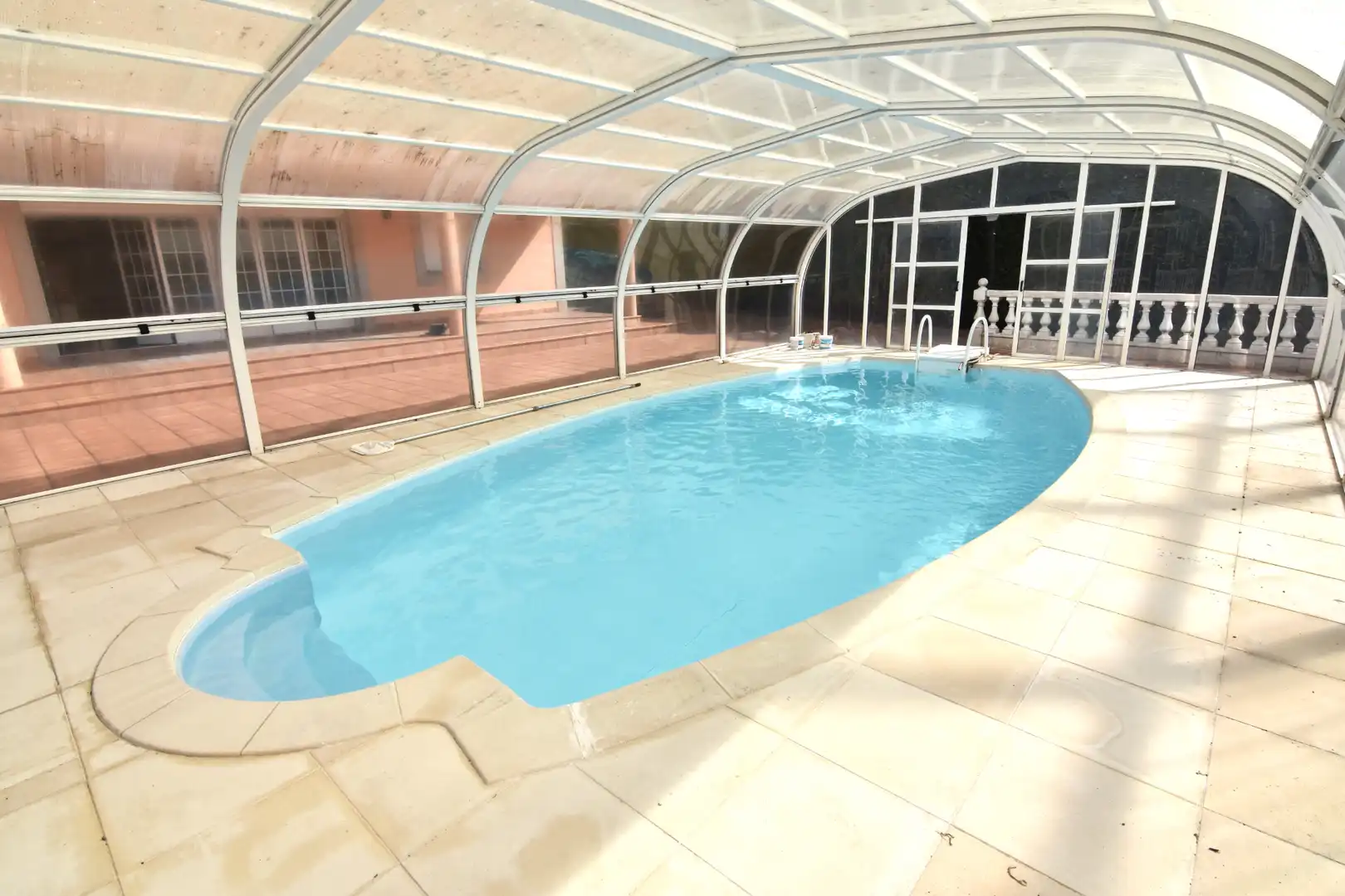 Piscina de Casa o chalet en venta en Bergondo con Calefacción, Jardín privado y Parquet