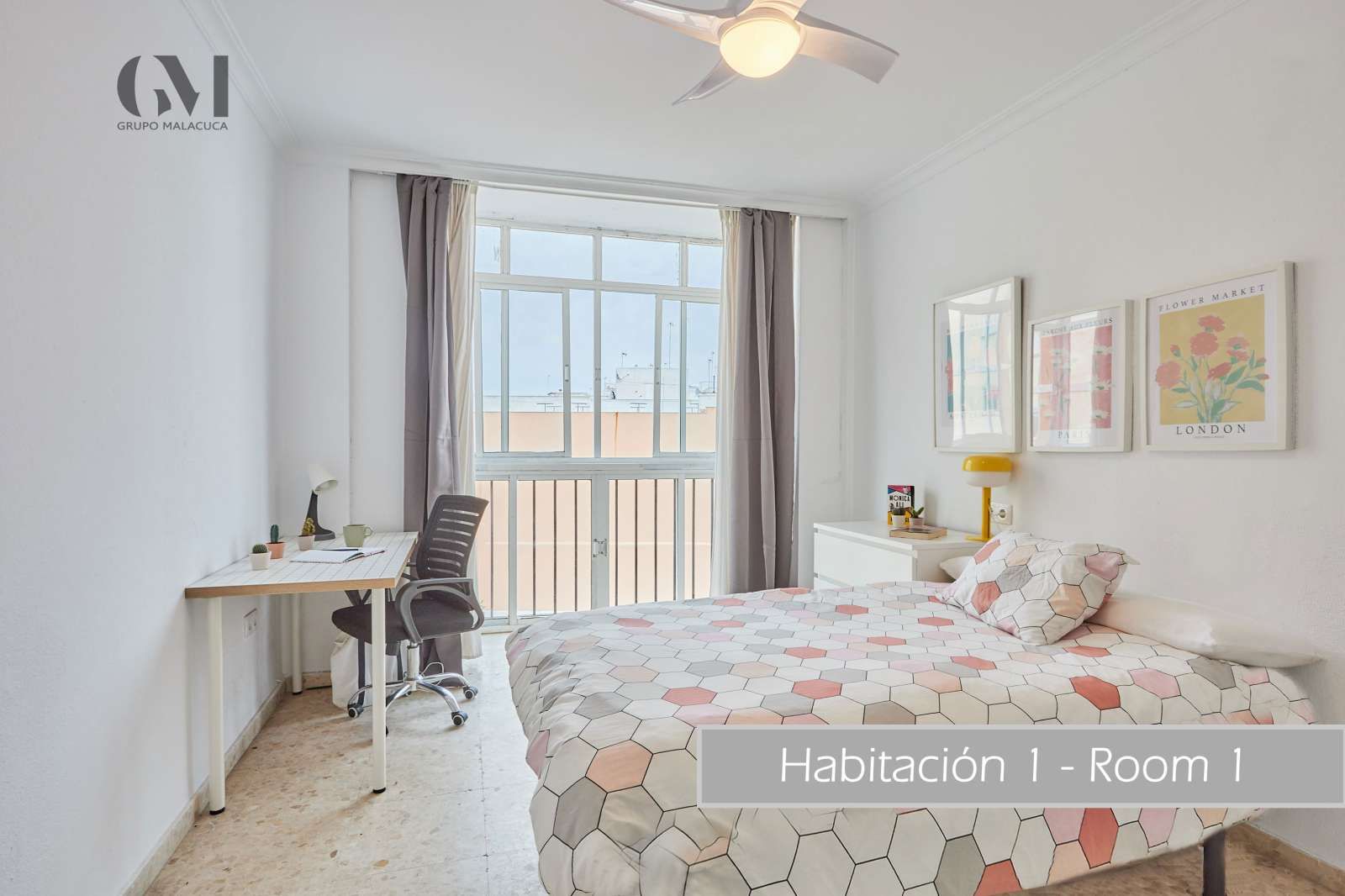Bedroom of Flat to share in  Cádiz Capital  with Air Conditioner and Terrace