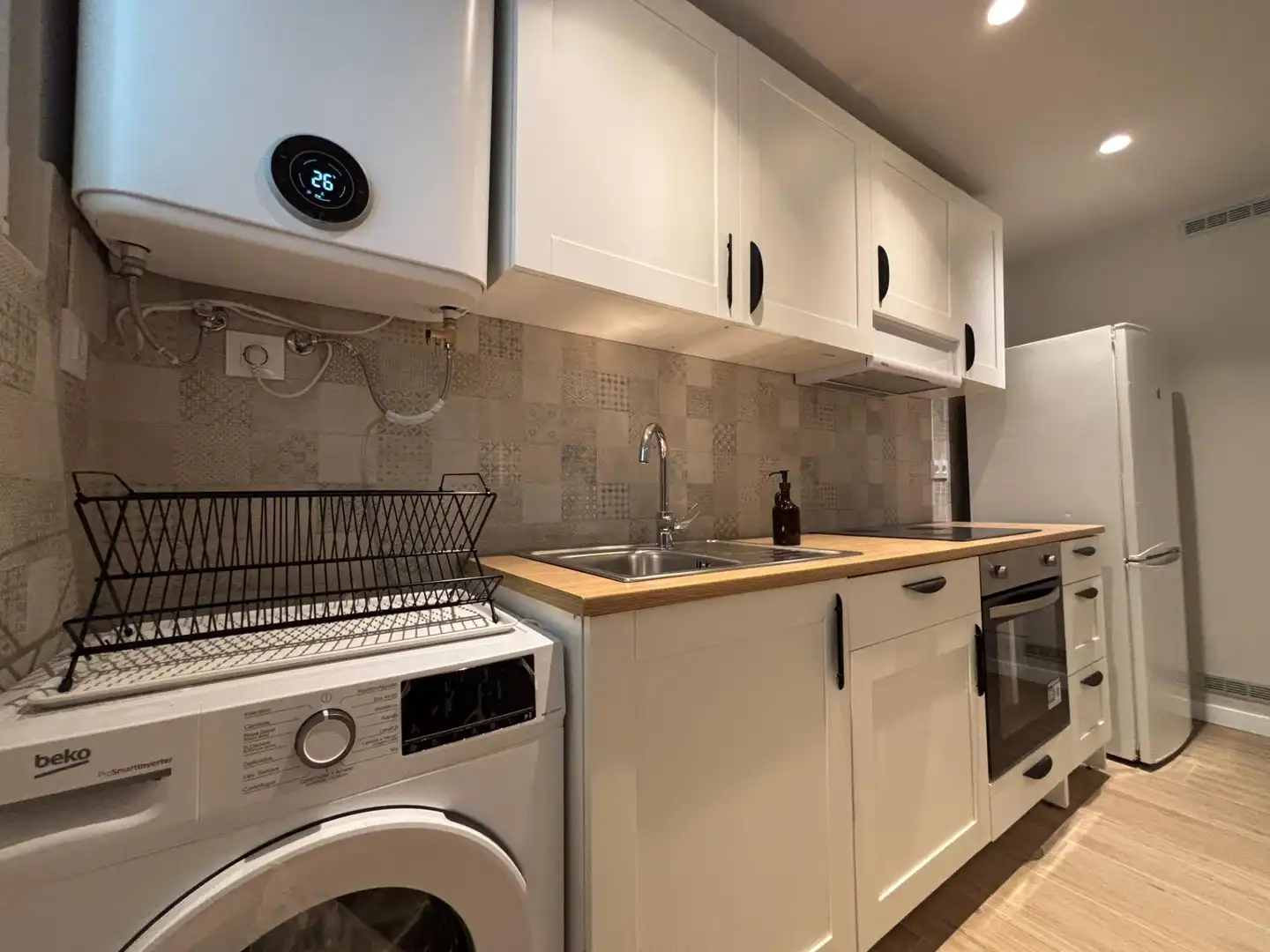 Kitchen of Ground floor for rent in Madrid  with Heating
