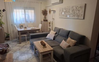 Living room of Apartment for sale in Badajoz Capital  with Terrace