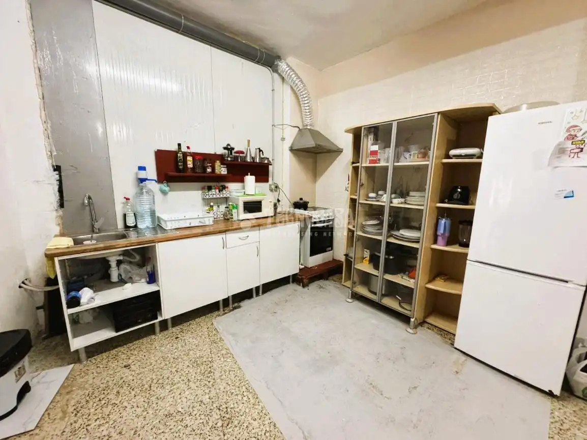 Cocina de Local en venta en Torrent con Aire acondicionado y Calefacción