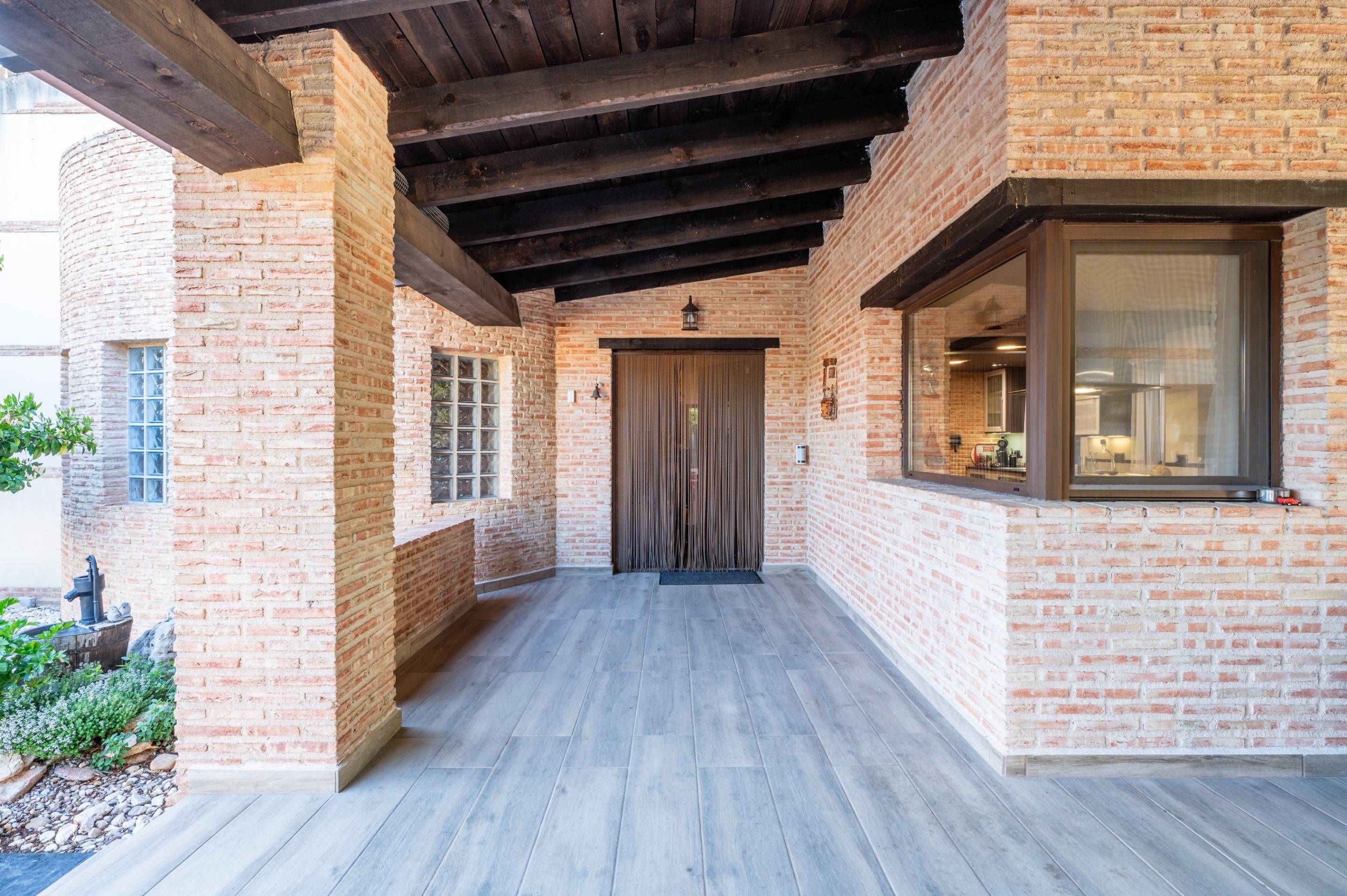 House or chalet for sale in Hontoba  with Air Conditioner, Heating and Private garden