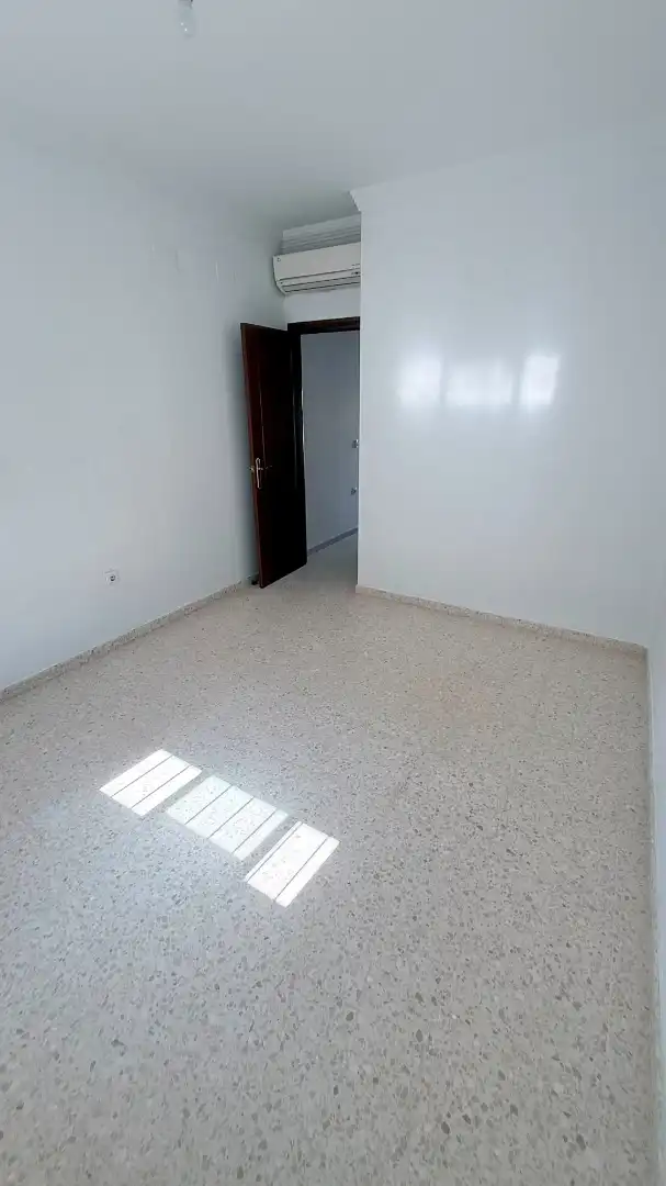 Detached homes for sale in Cantillana  with Air Conditioner, Terrace and Oven