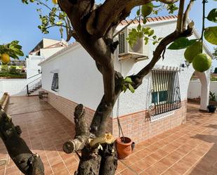 Vista exterior de Casa o xalet de lloguer en Torremolinos amb Aire condicionat i Terrassa