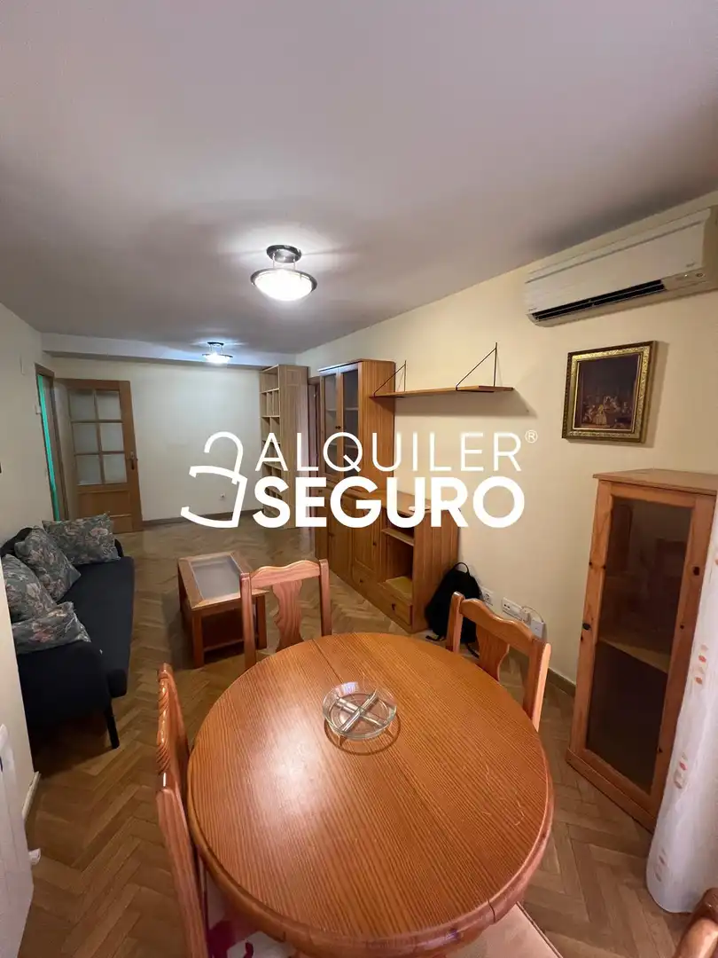 Wohnung zur Miete in San Cipriano, Valdebernardo - Valderribas