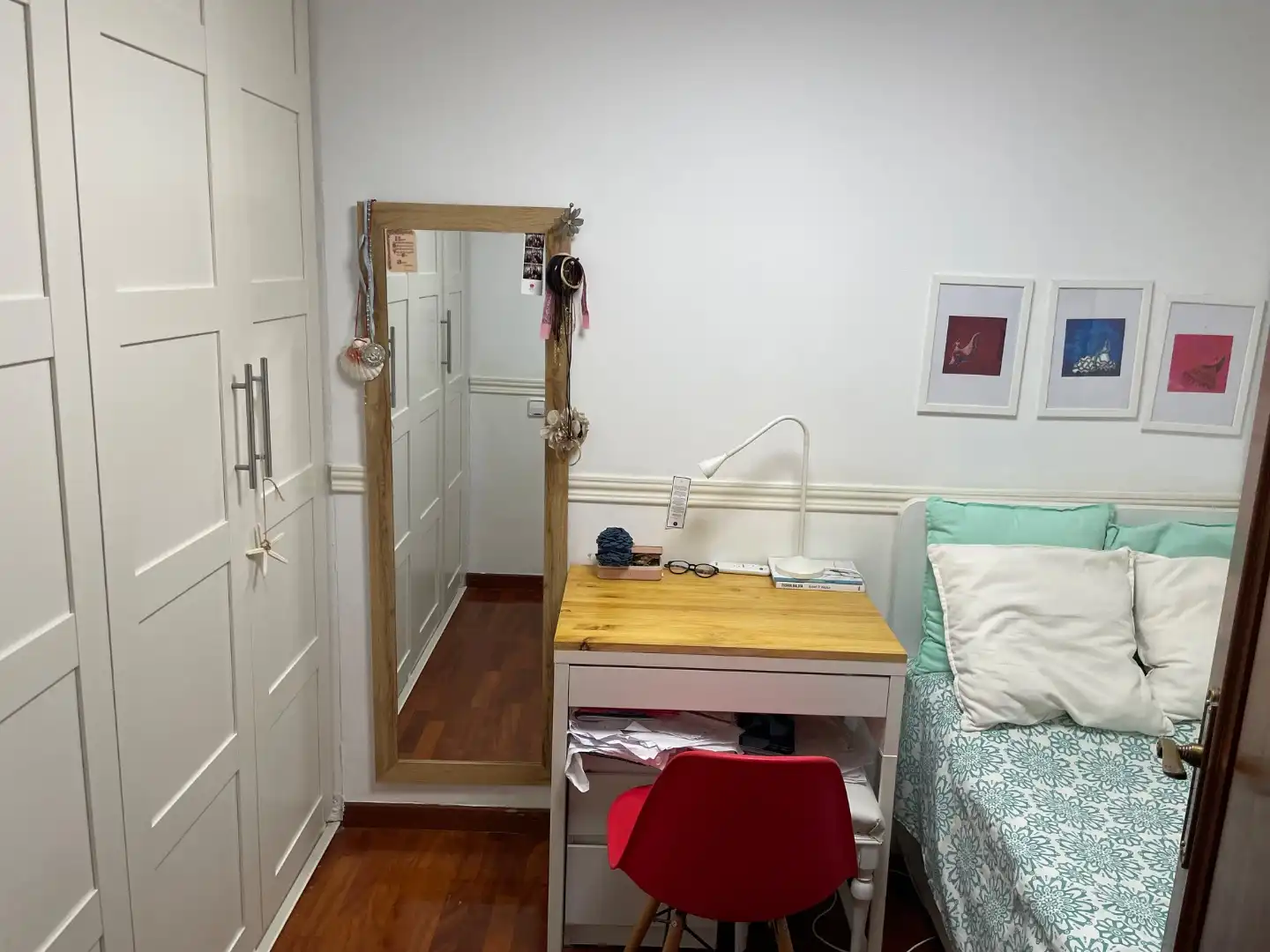 Dormitori de Pis en venda en L'Hospitalet de Llobregat amb Aire condicionat