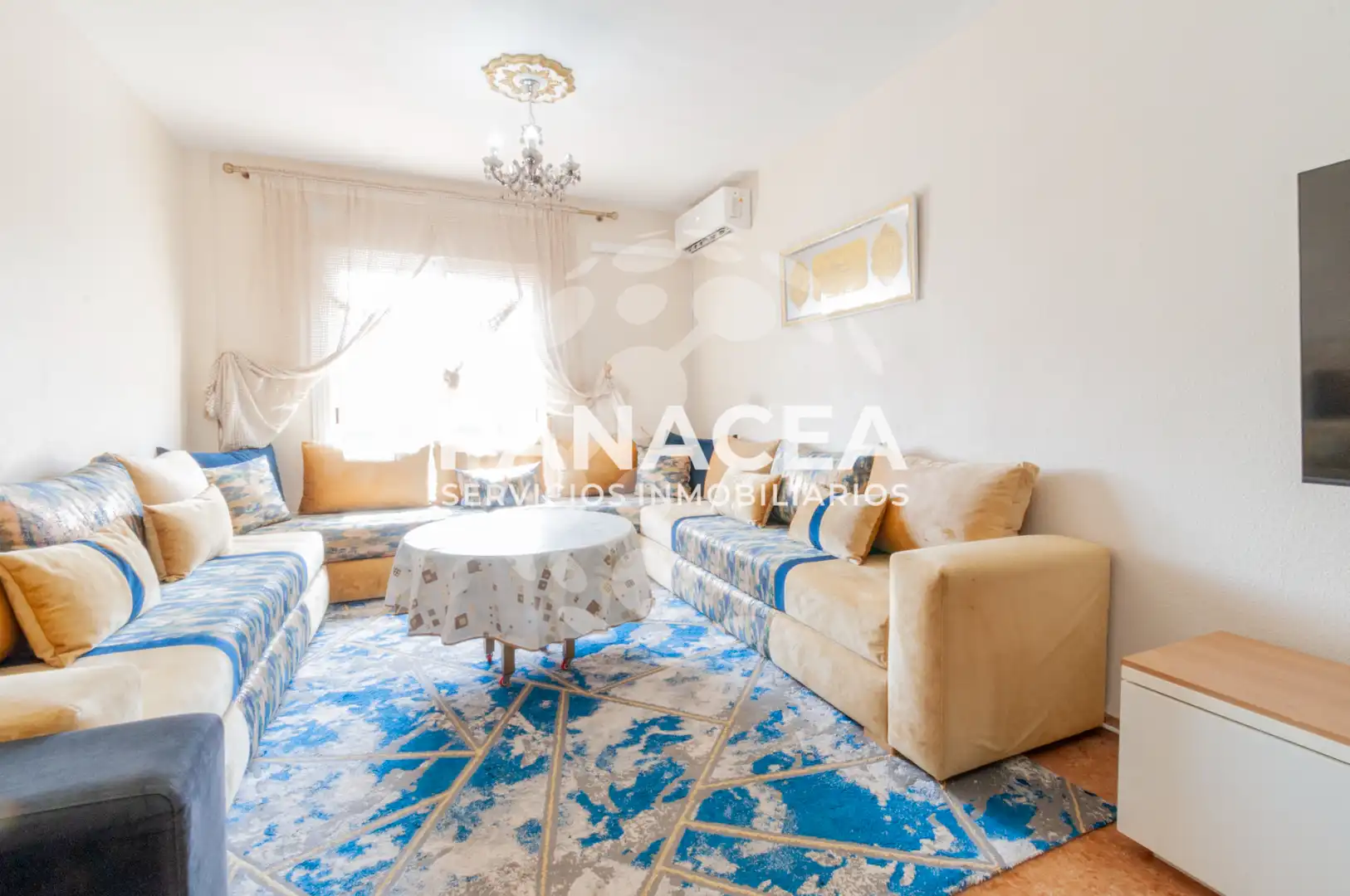 Habitación de Piso en venta en Vícar con Amueblado, Microondas y TV
